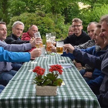 Haus Rameil מלון 3*